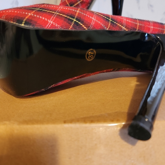 Red plaid platform Stiletto Heels - Picture 8 of 13